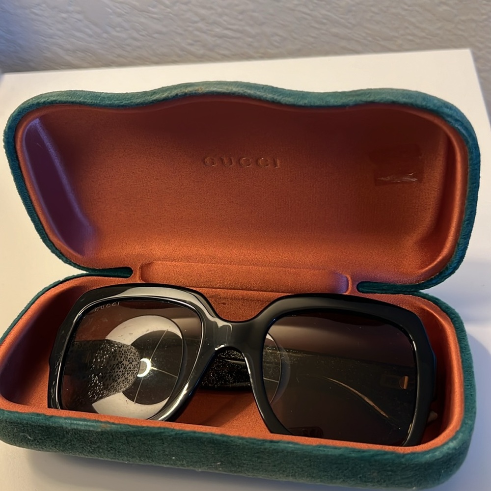Gucci glasses